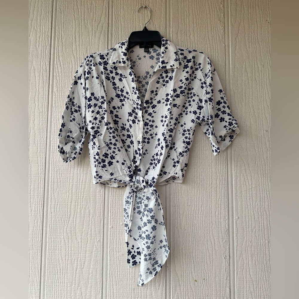 Women's Floral Tie-Front Blouse - White with Navy Floral